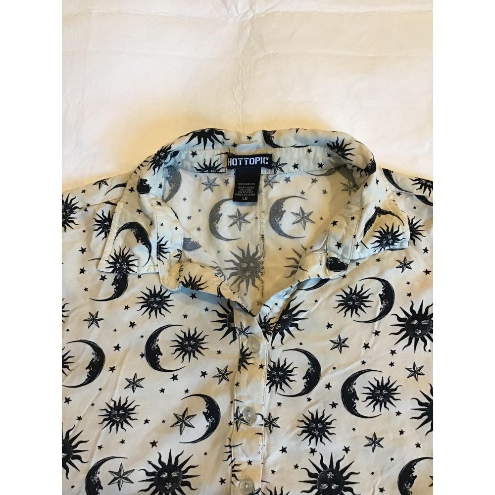 Hot Topic Celestial Sun Moon Star Print Button Down Crop Top White Black Large - Picture 2 of 3